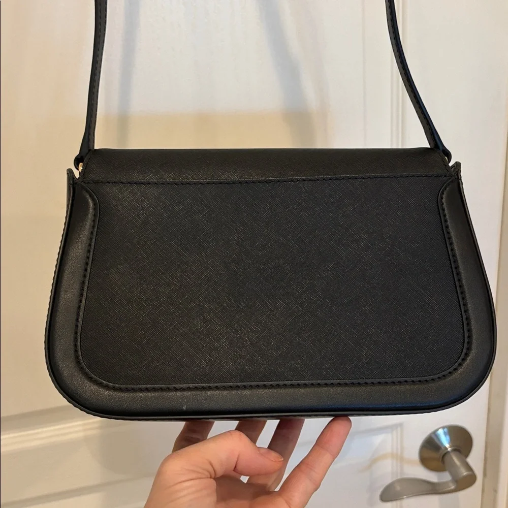 NWOT Michael Kors Jet Set East West‎ Crossbody Gold Tone hardware Black